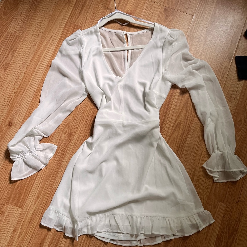 Lulu's Cream V-Neck Bishop Sleeve Sundress